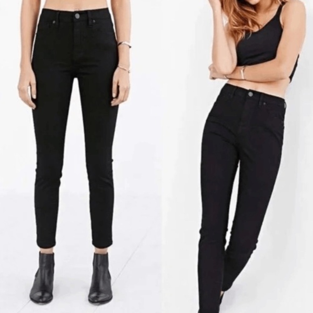 URBAN OUTFITTERS BDG Twig High-Rise Cropped Black Jeans Size 25